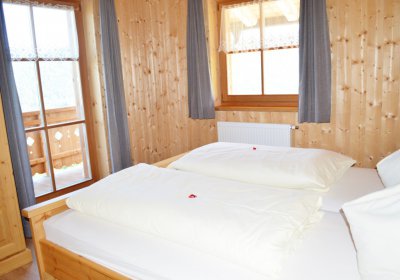 Schlafzimmer / Camera / Bedroom